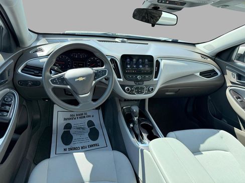 Used 2024 Chevrolet Malibu LT image 22