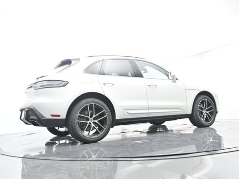 Certified 2023 Porsche Macan AWD/4WD image 52