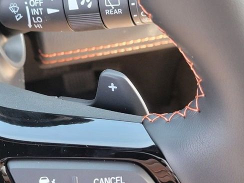 Used 2025 Honda Pilot TrailSport image 21