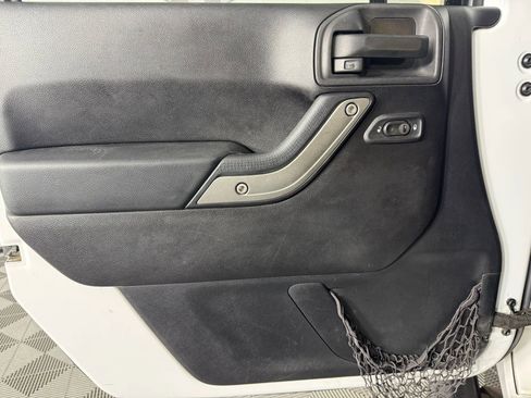 Used 2015 Jeep Wrangler Sport w/ Quick Order Package 24S image 30