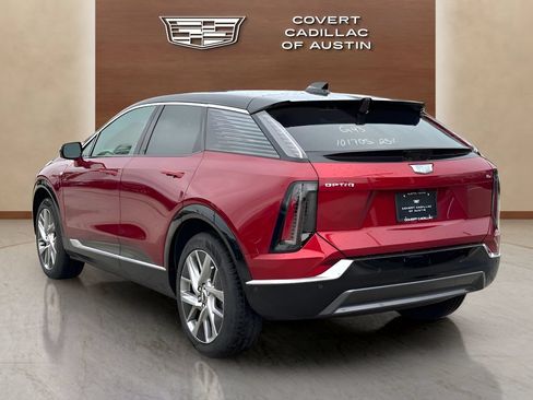 New 2027 Cadillac Optiq Luxury w/ LPO, Floor Liner Package AWD/4WD image 5