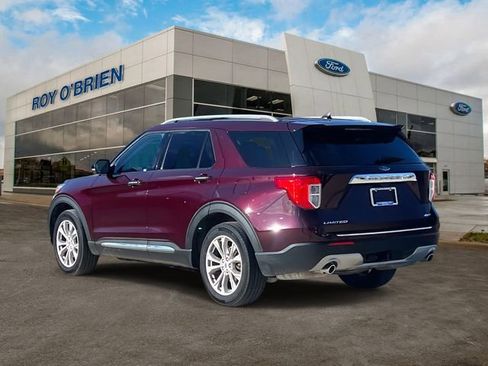 Certified 2022 Ford Explorer Limited w/ Equipment Group 301A image 3