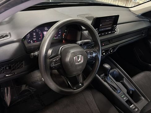 Used 2025 Honda Accord LX image 16