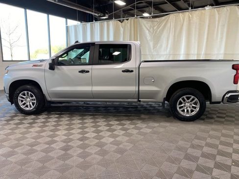 Used 2022 Chevrolet Silverado 1500 LT AWD/4WD image 4