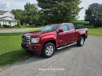 Used 2017 GMC Canyon SLE w/ SLE Convenience Package