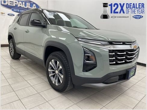 Used 2025 Chevrolet Equinox LT AWD/4WD image 1