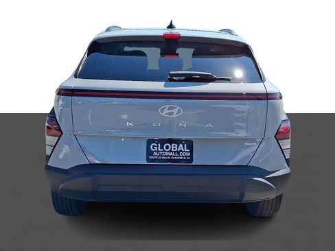 Used 2024 Hyundai Kona SEL AWD/4WD image 6