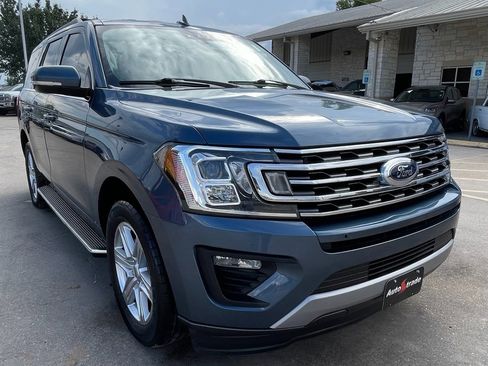 Used 2019 Ford Expedition XLT w/ Equipment Group 202A image 3