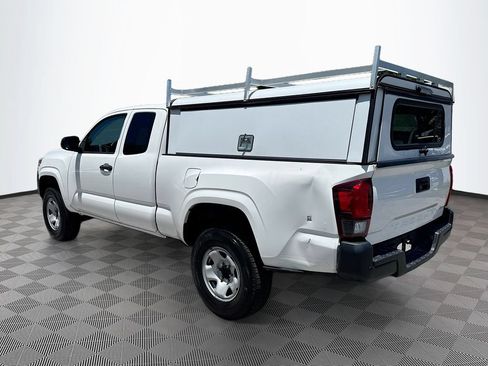 Used 2022 Toyota Tacoma SR RWD image 8