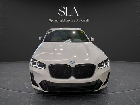 Used 2023 BMW X4 xDrive30i AWD/4WD image 2