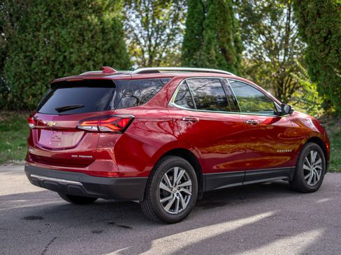 Used 2022 Chevrolet Equinox Premier image 5