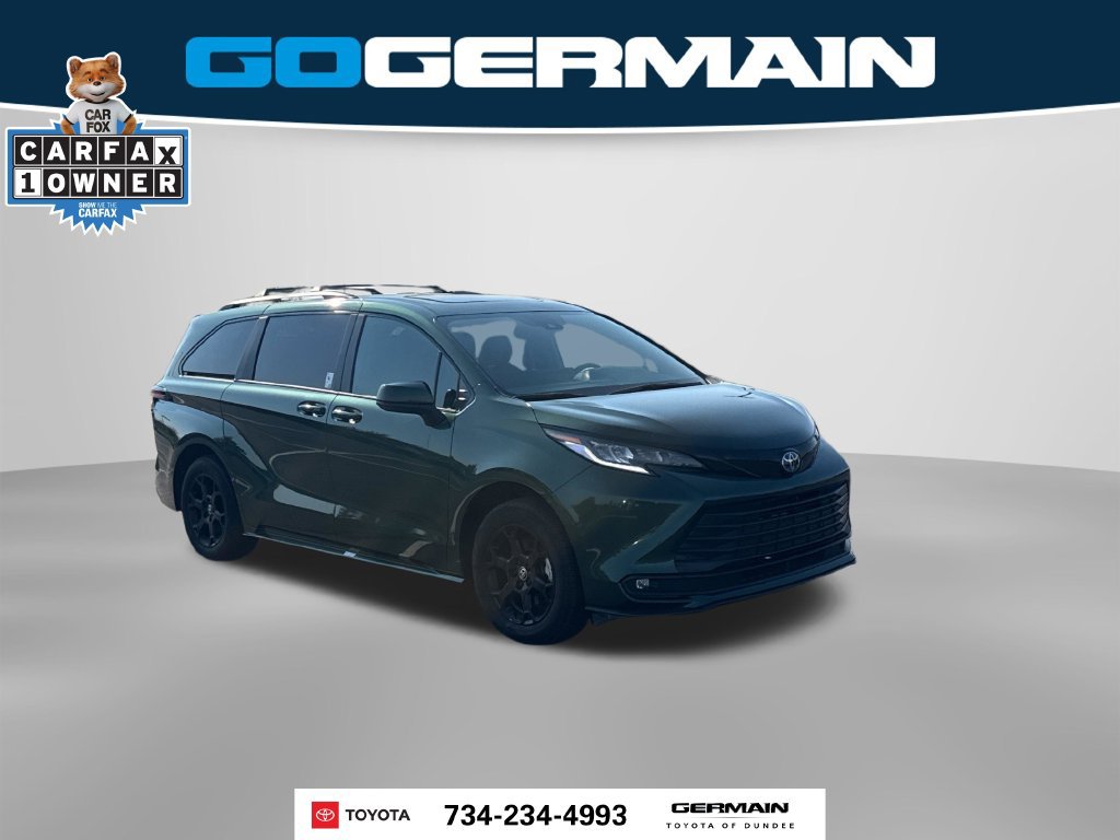 Used 2025 Toyota Sienna XLE Woodland Edition AWD/4WD image 9