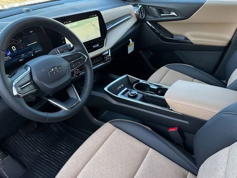 New 2026 Chevrolet Equinox ACTIV w/ Convenience Package III FWD image 10
