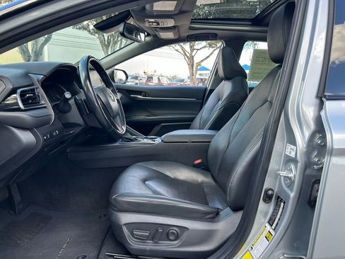 Used 2023 Toyota Camry XSE image 16