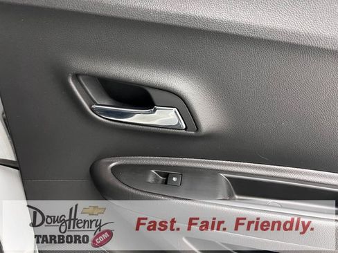 Used 2019 Chevrolet Trax LT w/ LT Convenience Package image 35