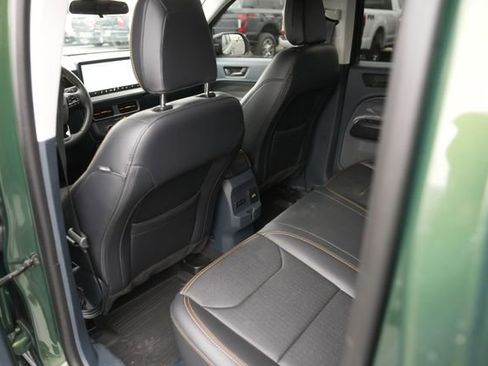 Used 2025 Ford Maverick Tremor image 11