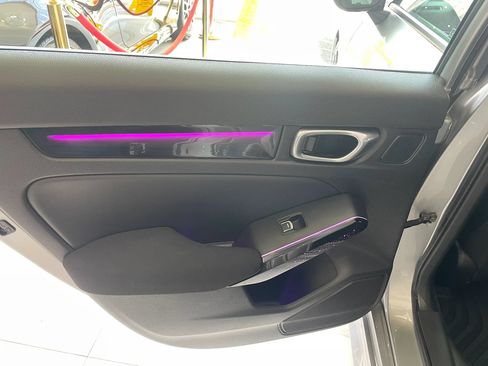 Used 2023 Honda Civic Sport image 17