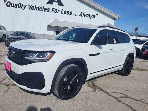 Used 2023 Volkswagen Atlas SEL R-Line image 25