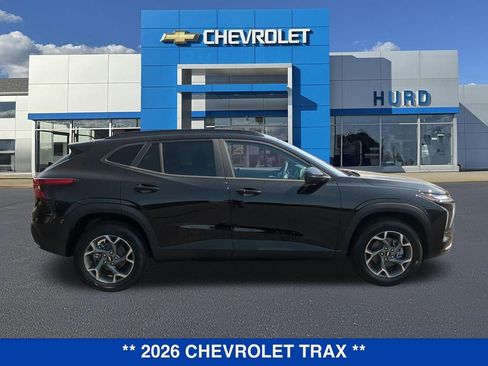 New 2026 Chevrolet Trax LT w/ Driver Confidence Package FWD image 3