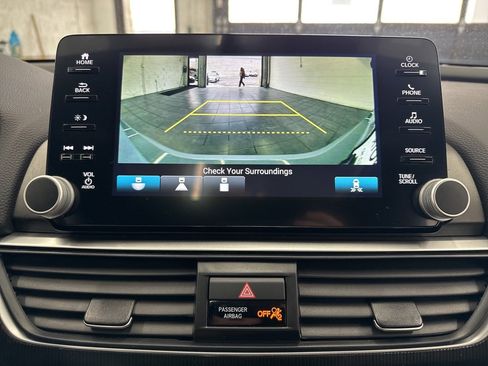 Used 2021 Honda Accord Sport image 26