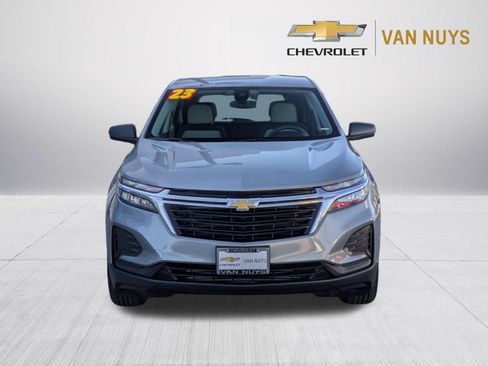 Used 2023 Chevrolet Equinox LS FWD image 2