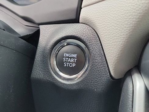 Used 2023 Toyota RAV4 XLE image 33