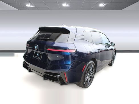New 2026 BMW iX xDrive45 image 9
