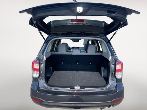 Used 2017 Subaru Forester 2.5i Premium image 19