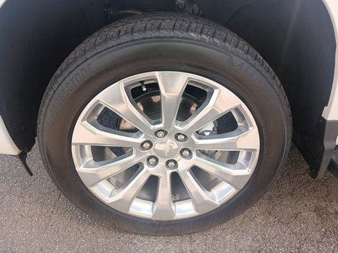 Used 2022 Chevrolet Silverado 1500 High Country w/ High Country Premium Package image 26