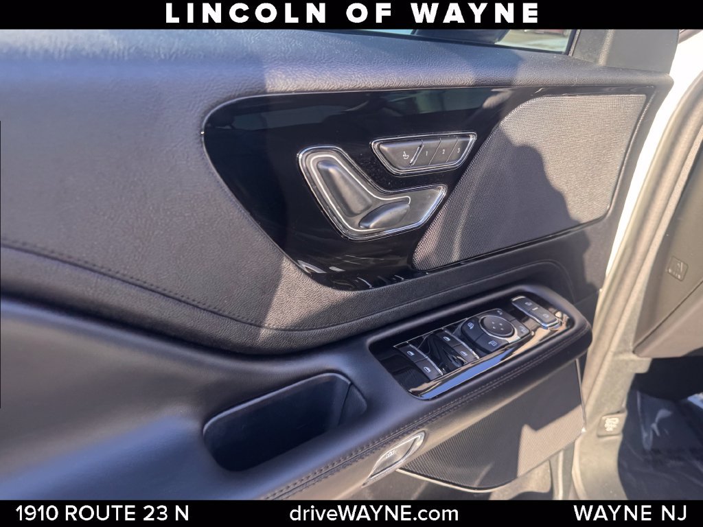 Certified 2024 Lincoln Aviator AWD w/ Premium Package image 14