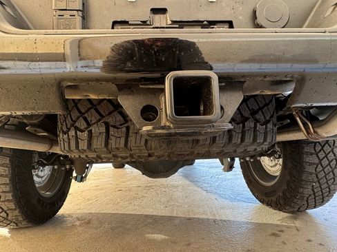 Used 2024 GMC Sierra 1500 AT4X image 11