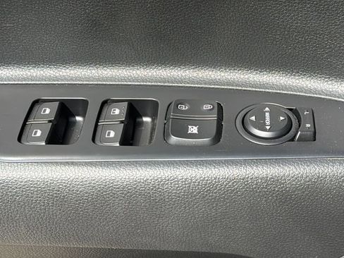 Used 2023 Kia Rio S FWD image 24