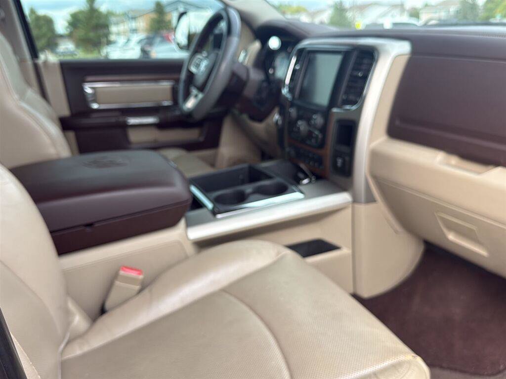 Used 2014 RAM 2500 Laramie w/ Convenience Group AWD/4WD image 9