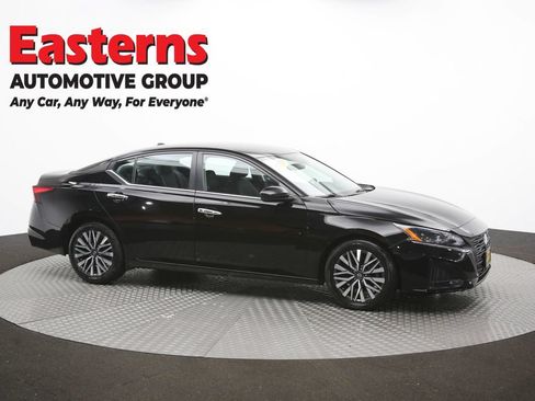 Used 2023 Nissan Altima 2.5 SV FWD image 49