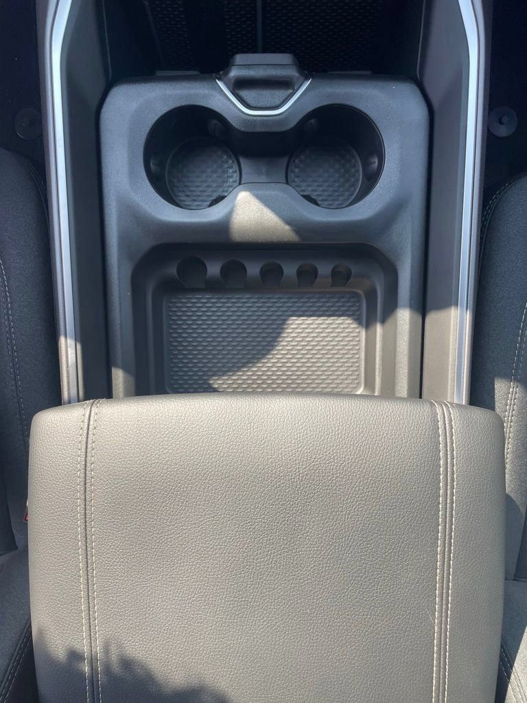New 2026 RAM 1500 Big Horn AWD/4WD image 17