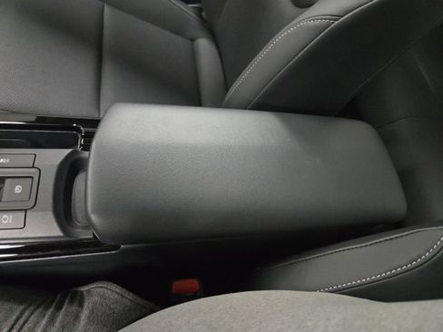 New 2026 Toyota Prius Limited FWD image 28