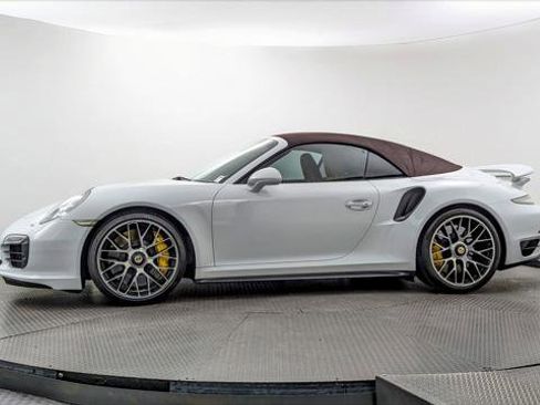 Used 2015 Porsche 911 Turbo S image 28