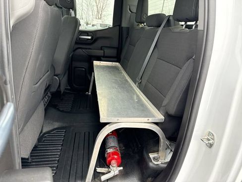 Used 2020 Chevrolet Silverado 1500 LT w/ Convenience Package AWD/4WD image 23