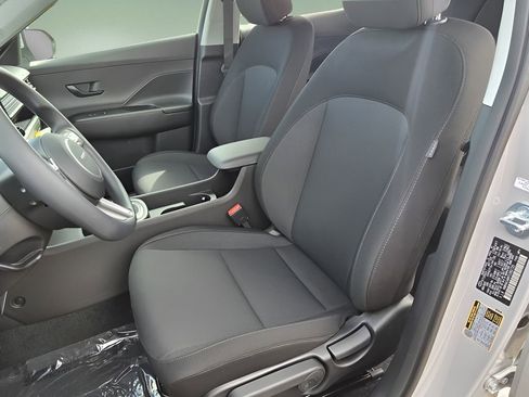 New 2026 Hyundai Kona SE image 12