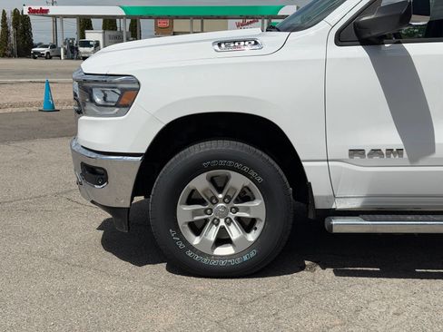 Used 2023 RAM 1500 Laramie AWD/4WD image 12