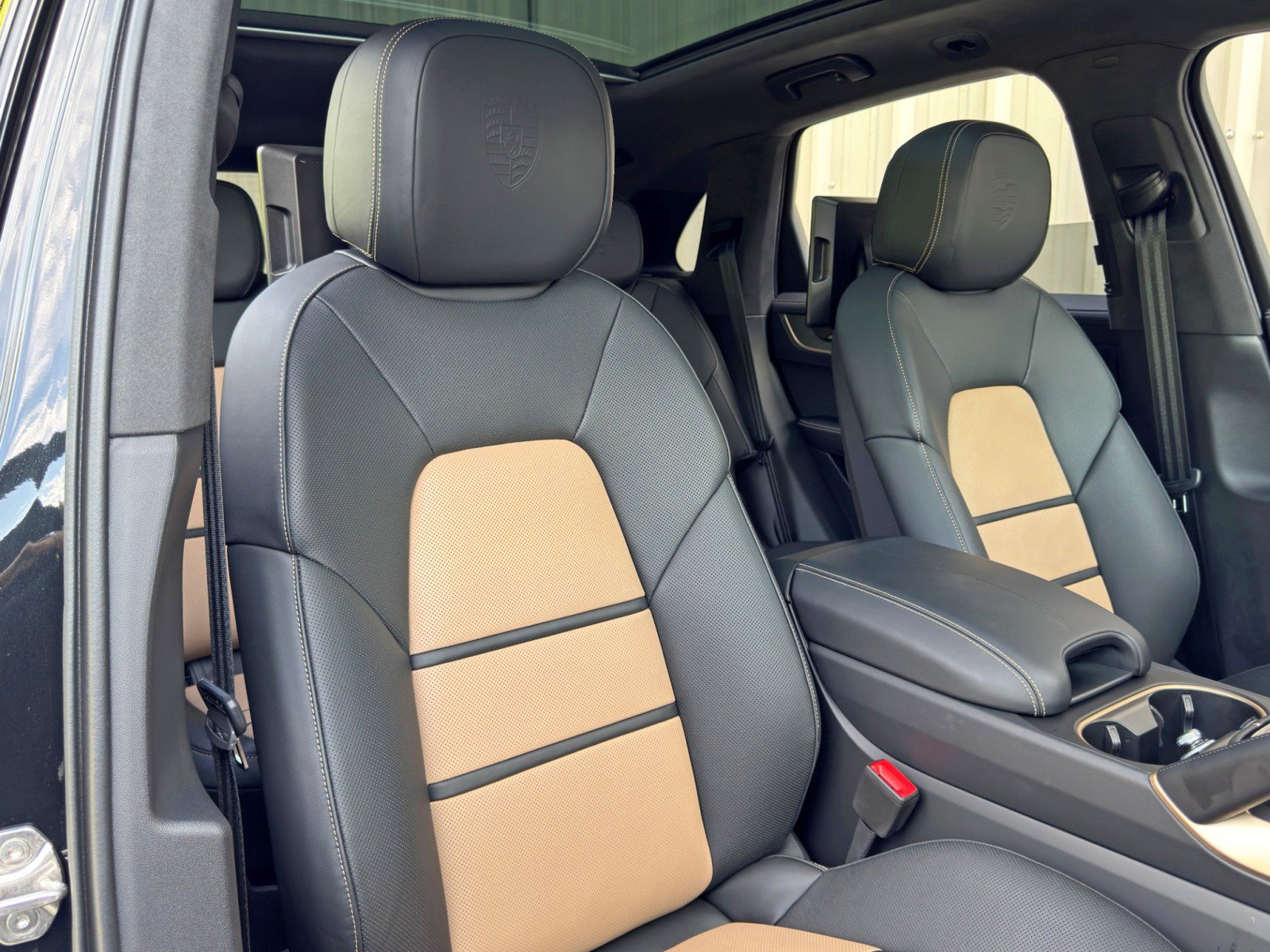 Used 2026 Porsche Cayenne GTS AWD/4WD image 45