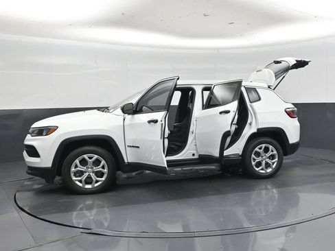 Used 2025 Jeep Compass Sport AWD/4WD image 50