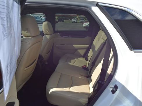 Used 2019 Cadillac XT5 Luxury FWD image 34