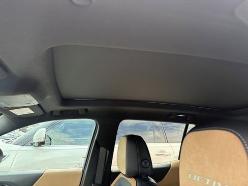 Used 2025 Chevrolet Equinox ACTIV w/ Safety and Technology Package image 7