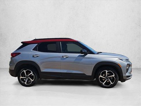 Certified 2023 Chevrolet TrailBlazer RS w/ Sun and Liftgate Package FWD image 4