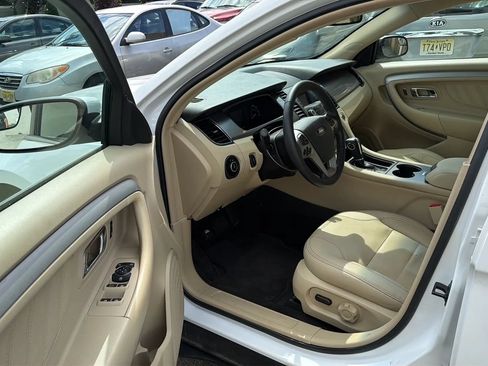 Used 2018 Ford Taurus SEL AWD/4WD image 21