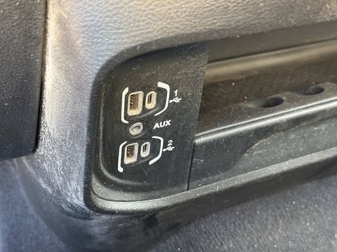 Used 2025 RAM 2500 Big Horn AWD/4WD image 22