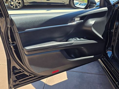 Used 2020 Toyota Camry SE w/ Convenience Package image 24