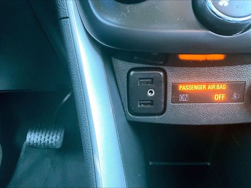 Used 2022 Chevrolet Trax LT image 27