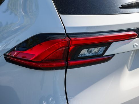 Used 2024 Toyota Grand Highlander XLE image 8